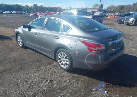 2015 Nissan Altima 2.5 S z USA, uszkodzony, nr VIN 1N4AL3AP5FC262313